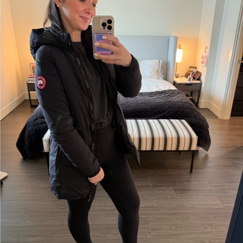 Canada Goose Women's Camp Black Down Jacket XS